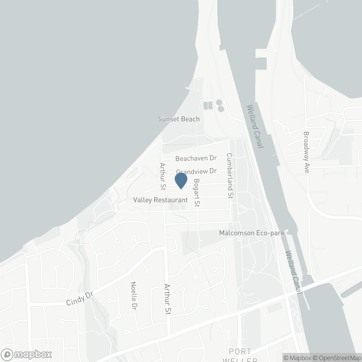 13 1/2 NORTHGLEN AVENUE, St. Catharines, Ontario L2M 1B3